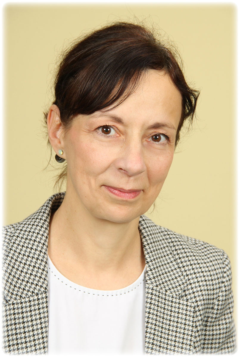 Poórné Gál Katalin zongora óraadó